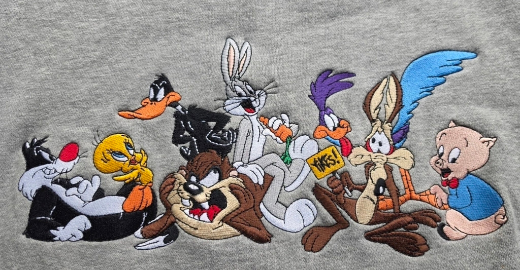 1998 Looney Tunes Embroidered Crewneck Sweatshirt - Size L